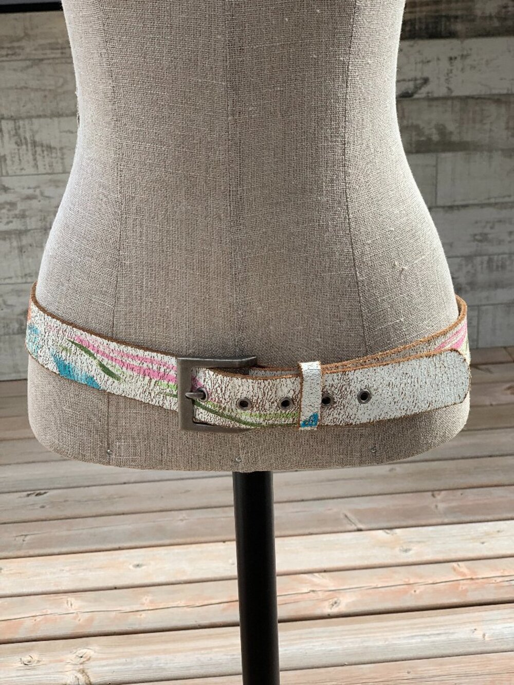 Roxy Distressed White Leather Waist Belt Women's Large Beach Surf Y2K Retro Boho